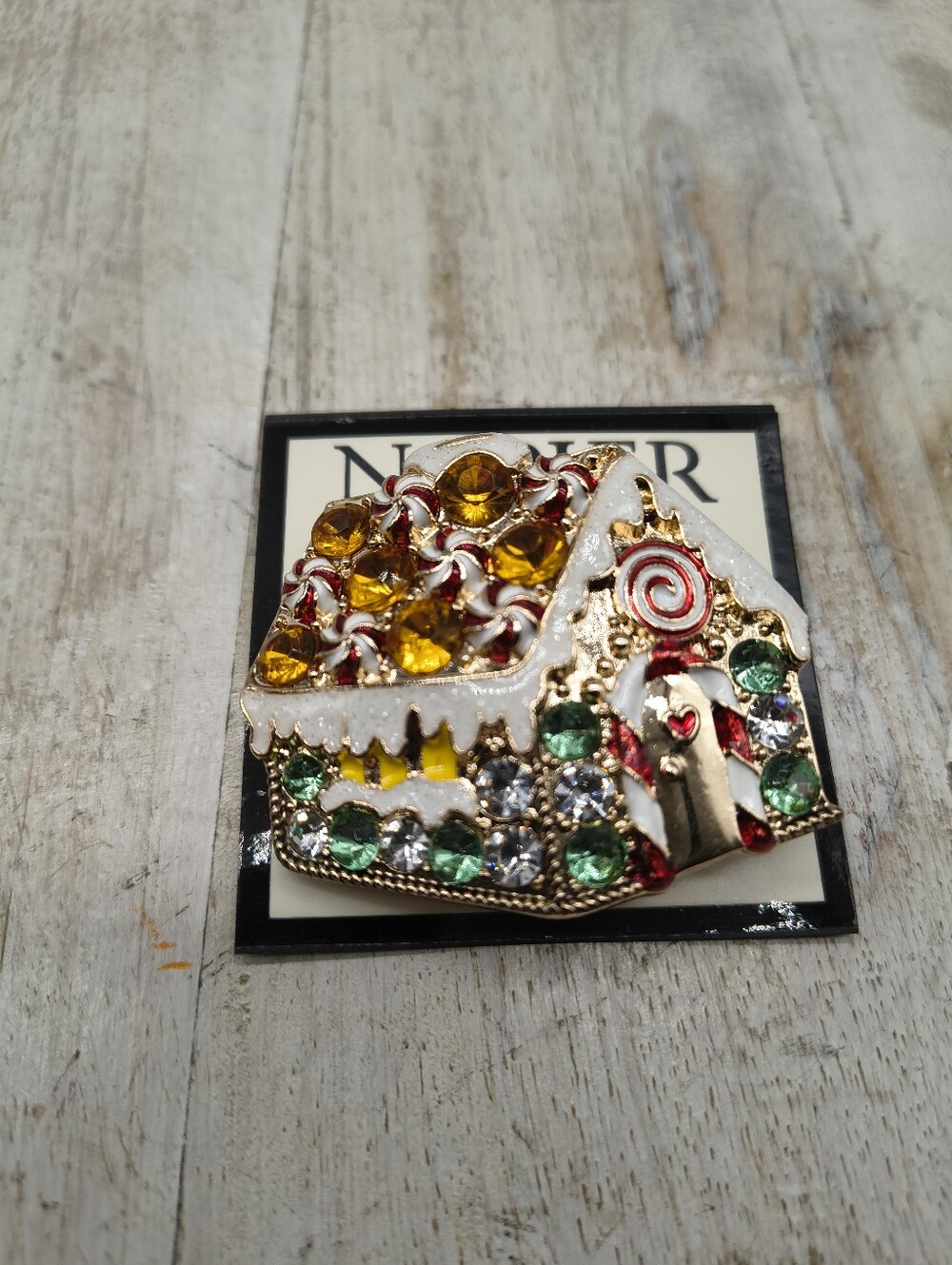 Napier Christmas Gingerbread House Pin